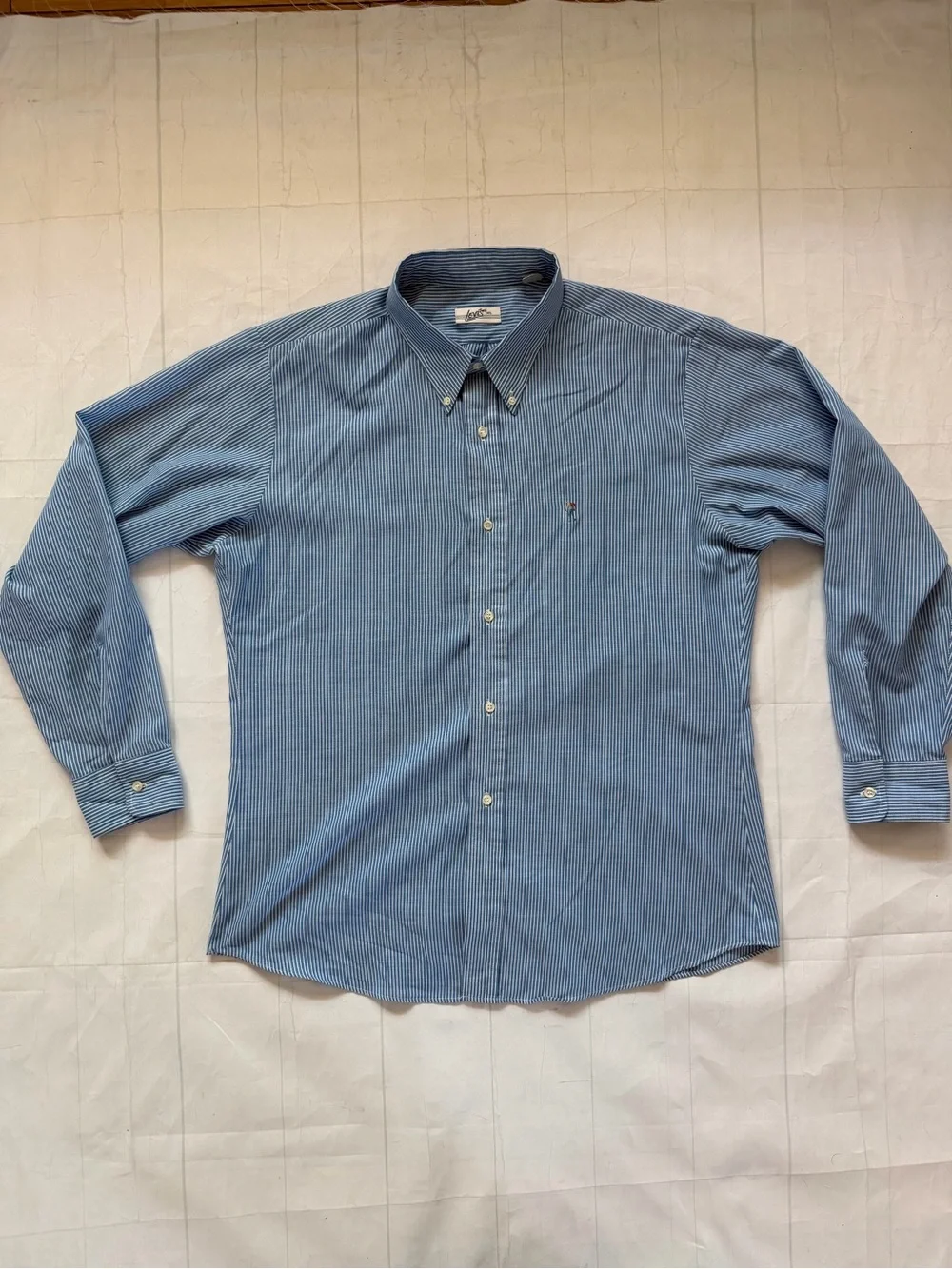 Vintage Levi's Light Blue Striped Button-Down Shirt Size XL